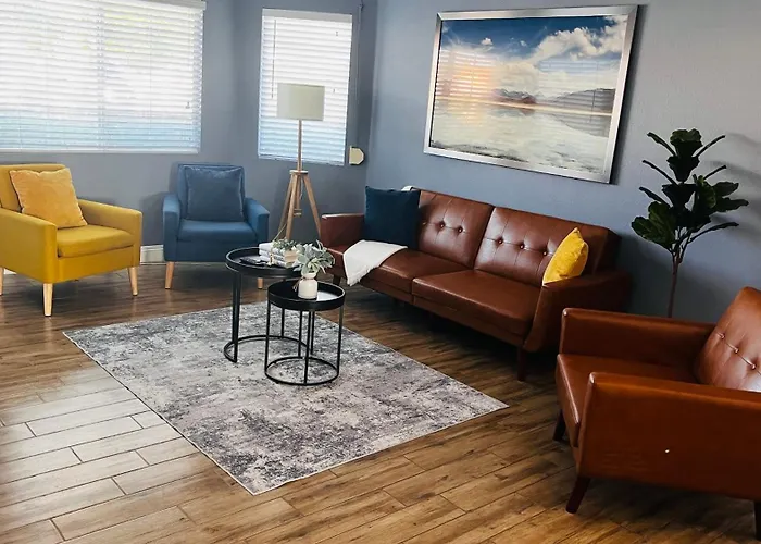 Vintage Residence Whit 3 Bedroom And Billard Table